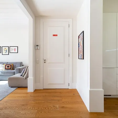 Daire The Restauradores Collection Regal *